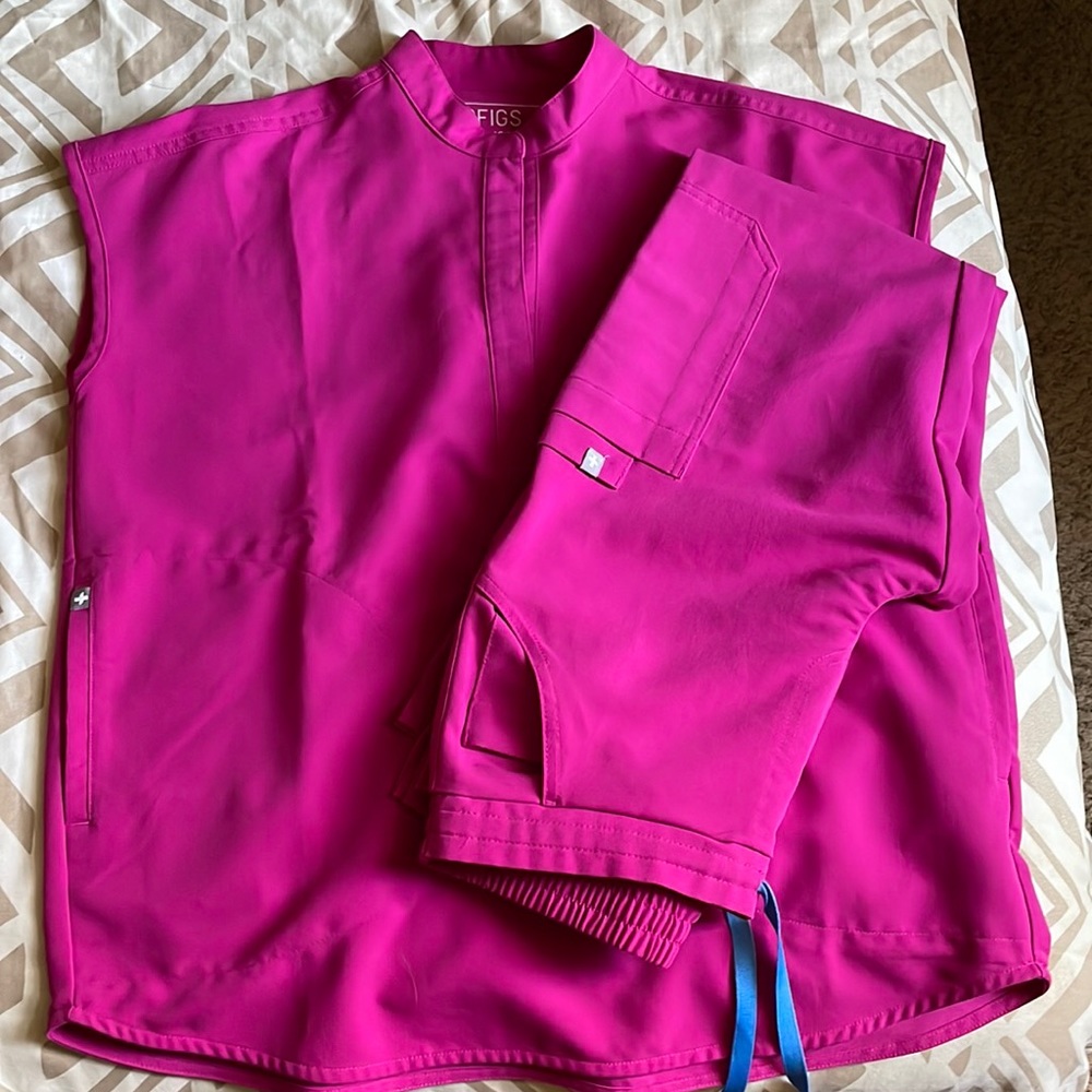 FIGS Rafaela Scrub Top and Yola Pants